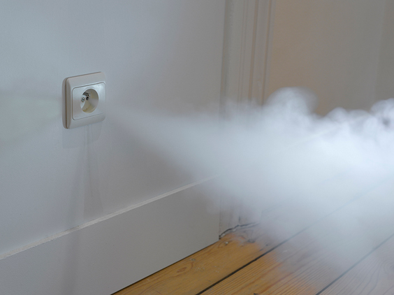 HeHe___Prise_en_charge__2011__miniature_smoke_machine__electrical_socket__Courtesy_of_Aeroplastics_contemporary__Brussels_564